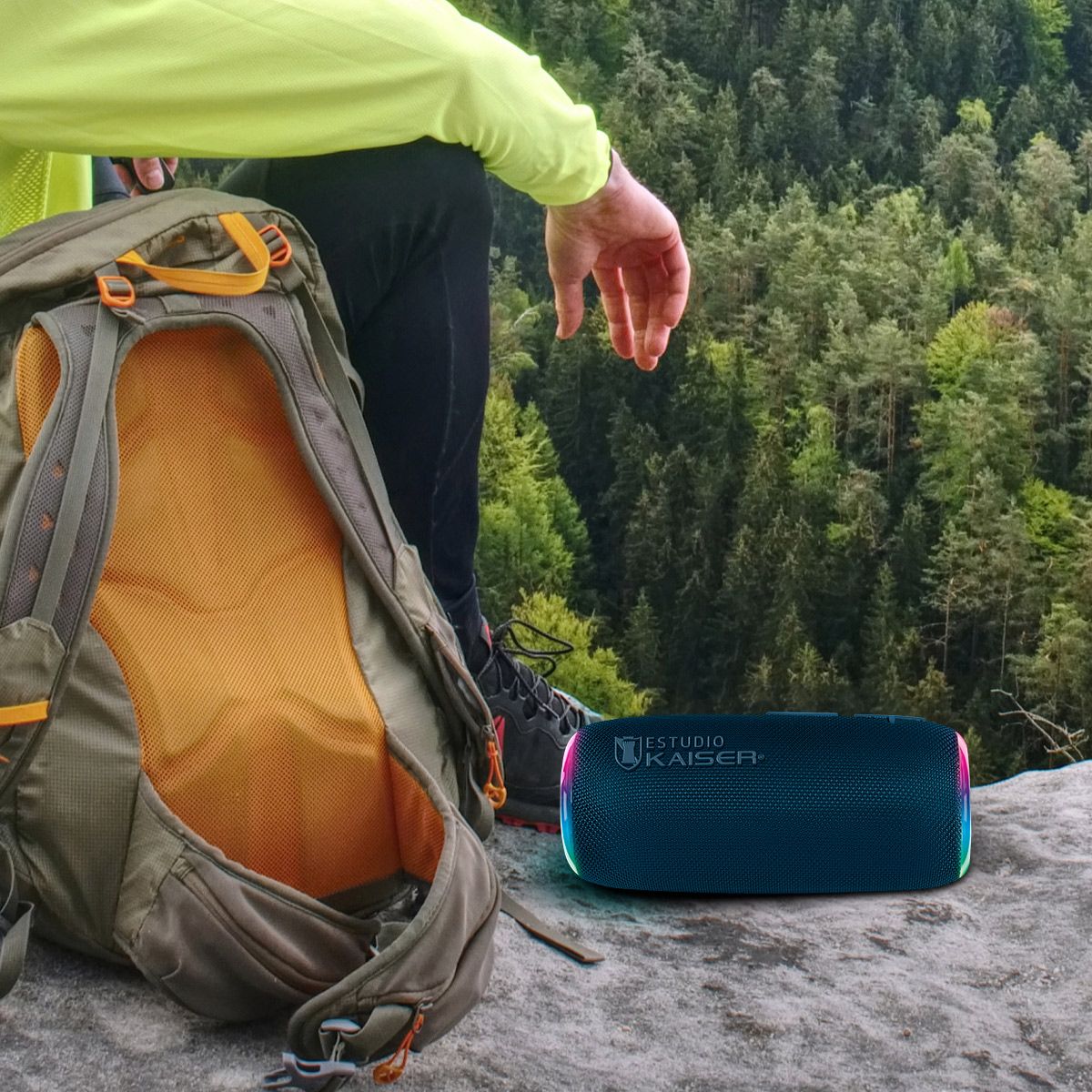 Bocina portátil 20 W RMS Bluetooth® resistente al agua IPX7 hasta 8 hrs - azul