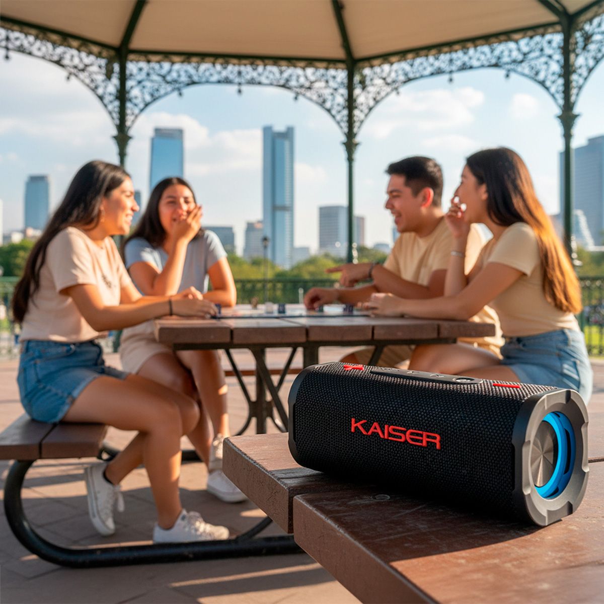 Bocina portátil recargable 22W RMS hasta 8 hrs